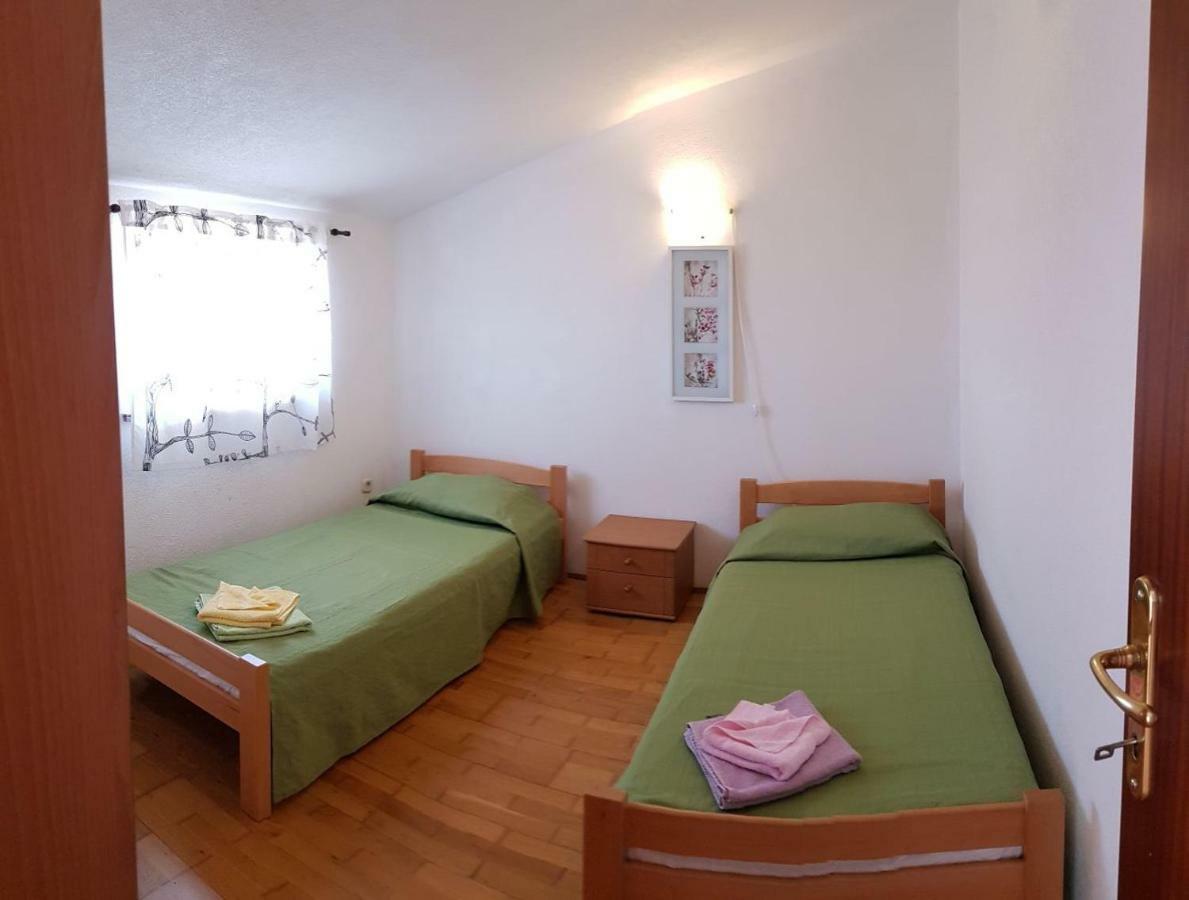 Apartments Lori 포레치 외부 사진